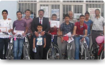 8. Sınıf Öğrencilerimize Bisiklet Hediye Edildi